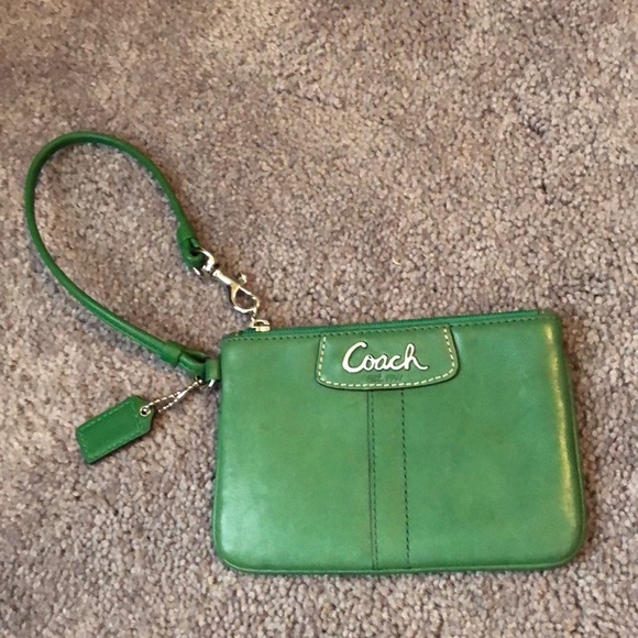 Coach Handbags - 💗Green coach wristlet!! New without tags!!